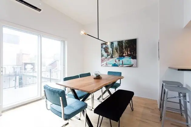 Stylish & Unique 3 Bdr Flat With Parking! - Yerinde Yemek