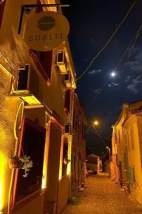 Sualtı Otel