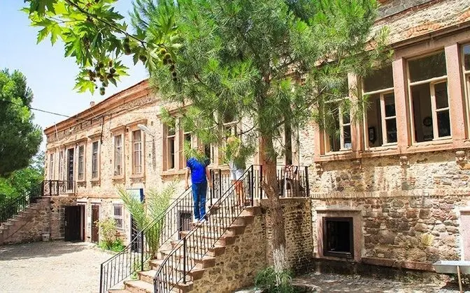 Sualtı Otel