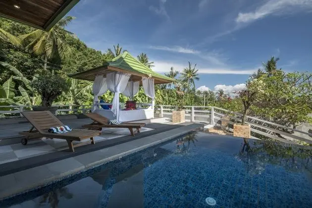 VILLA SUARI I