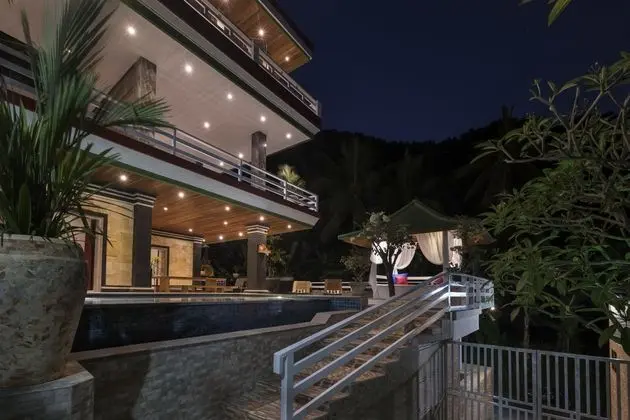 VILLA SUARI I