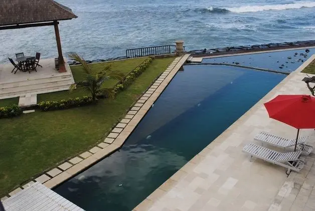 Suarti Resort Villas & Gallery