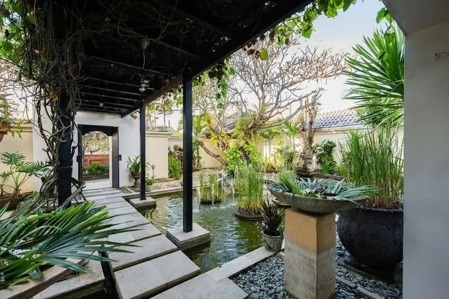 Suarti Resort Villas & Gallery - Lobi