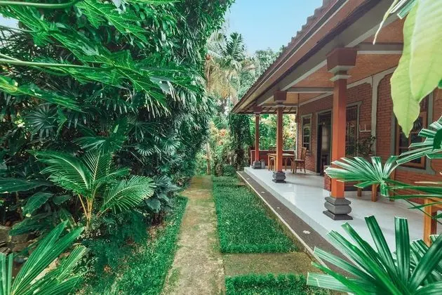 Suastika Lodge