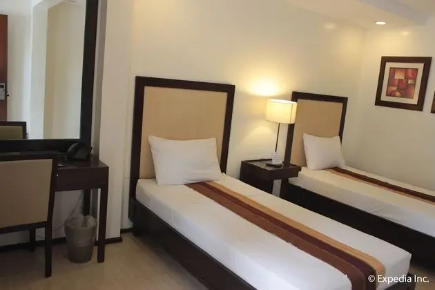 Subic Grand Seas Resort - Oda