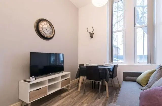 Sublime Stays Pet-friendly Apartment in Derby - Oda Düzeni