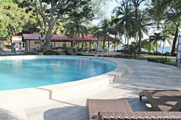 Submarine Garden Beach Resort - Havuz