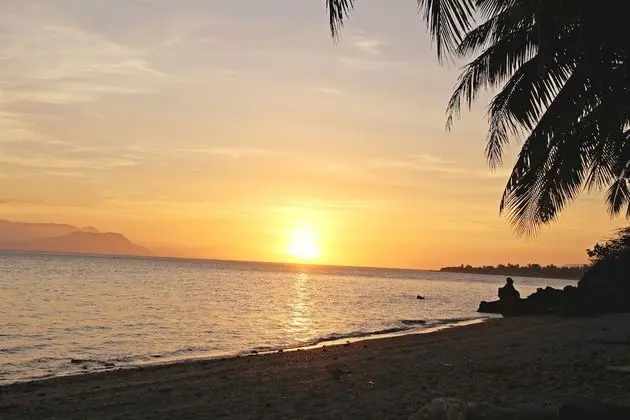 Submarine Garden Beach Resort - Plaj