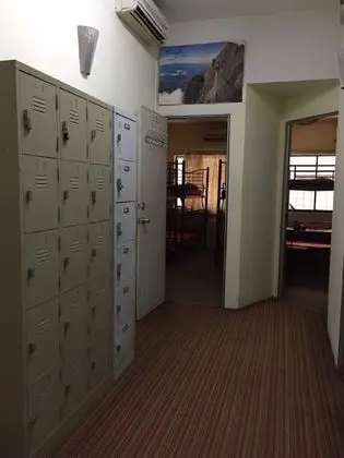 Submarine Guest House Chinatown - Lobi