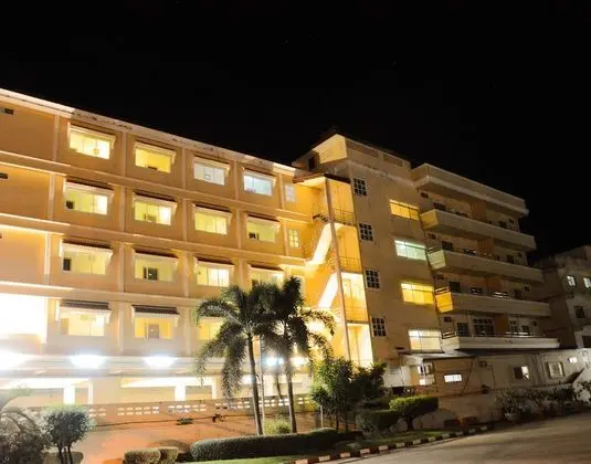 Submukdaphoomplace Hotel - Dış Mekan