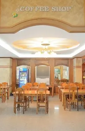 Submukdaphoomplace Hotel - Yerinde Yemek