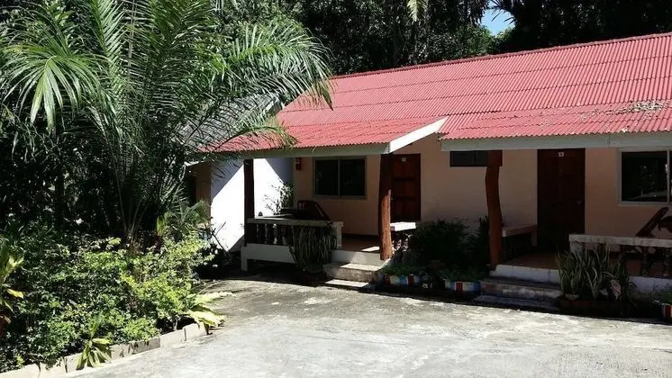 Subtawee Resort