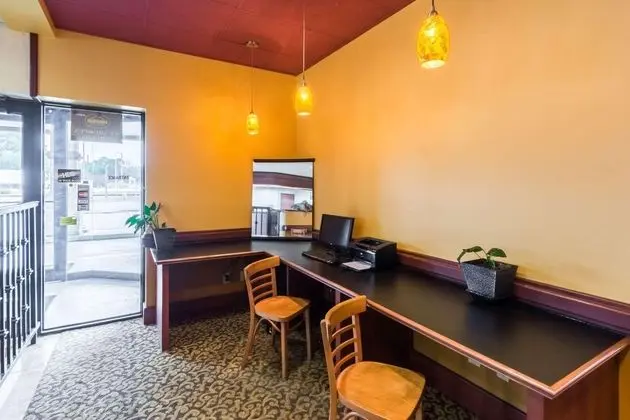 Suburban Extended Stay Hotel Florence - İş / Konferans