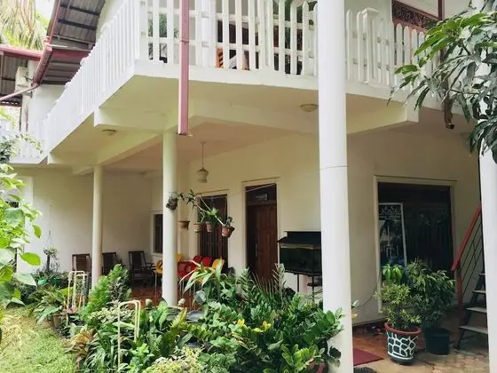 Sudu Neluma Home Stay