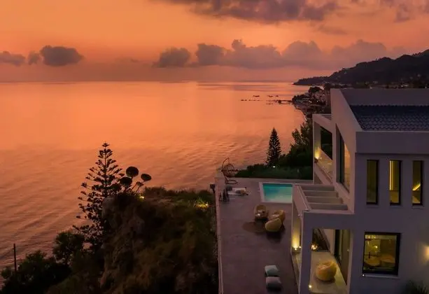 Sueño Luxury Villa