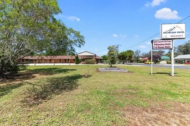 Sugarloaf Motel - 1
