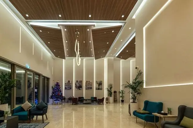Suha Mina Rashid Hotel Apartments - Lobi