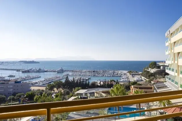 Suhan Seaport Hotel