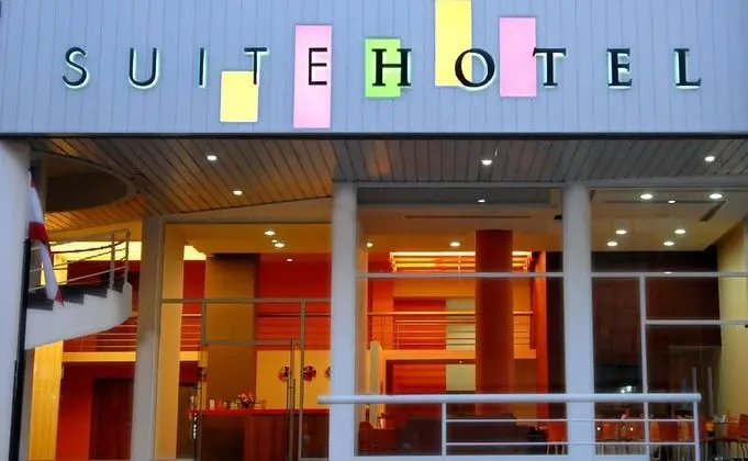 Suite Hotel Chrome