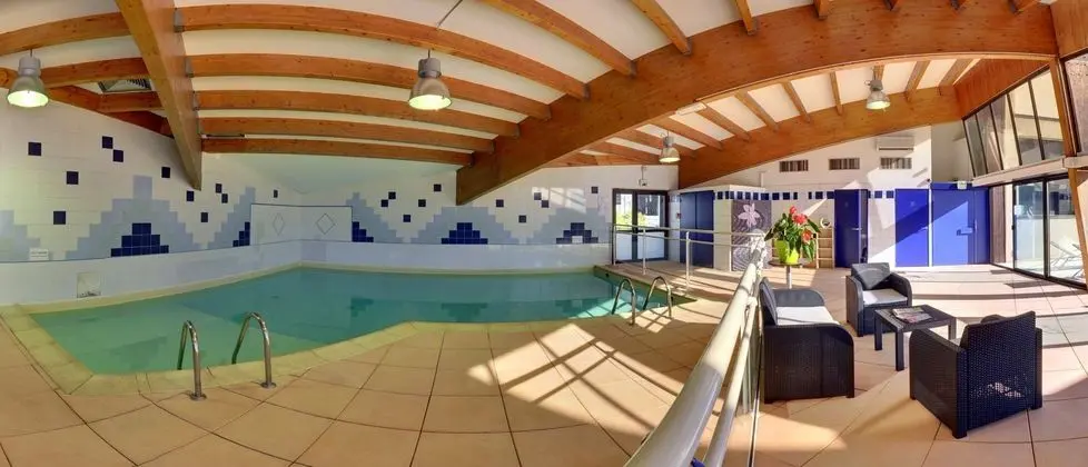 Suite Home Briancon Serre-Chevalier - Havuz
