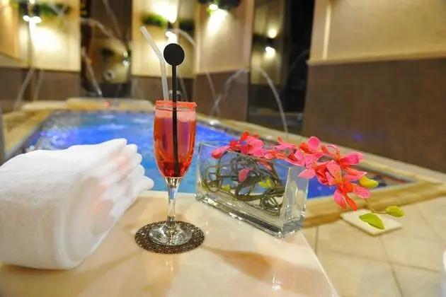 Suite Inn Hotel Riyadh - Havuz
