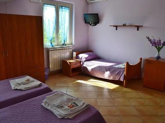 Suite Rosa - Bb S Elia - Öne Çıkan Resim