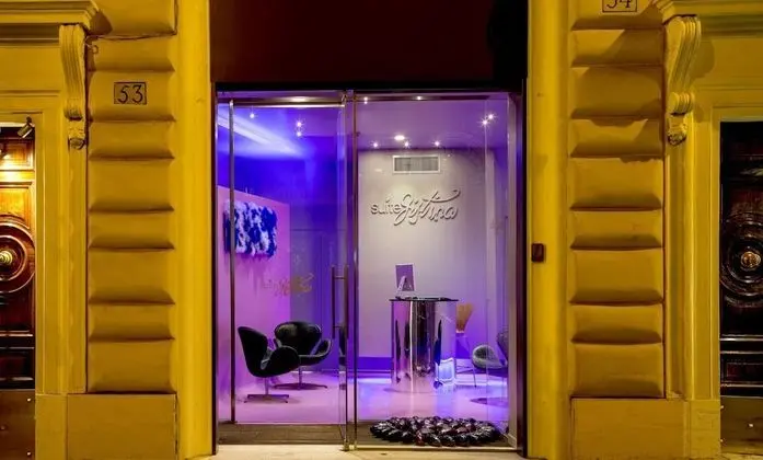SUITE SISTINA FOR BRAVE LOVERS