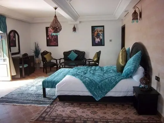 Suite Turquoise Avec Terrasse Et Vue Piscine - Oda