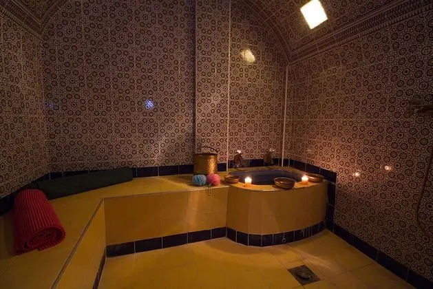 Suite Turquoise Avec Terrasse Et Vue Piscine - Yerinde Yemek