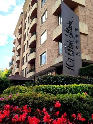 Suites 101 Park House