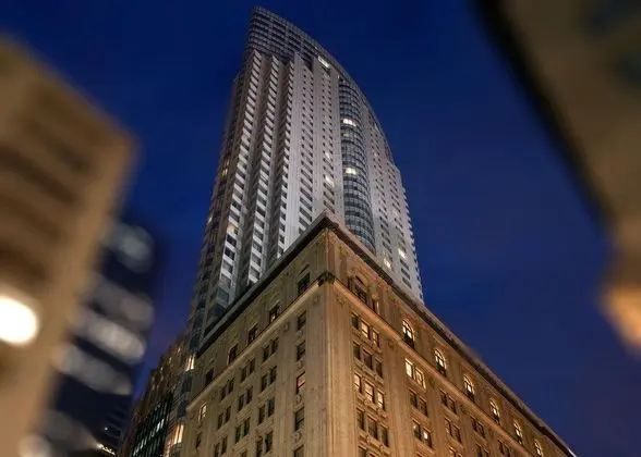 The Suites At 1King West