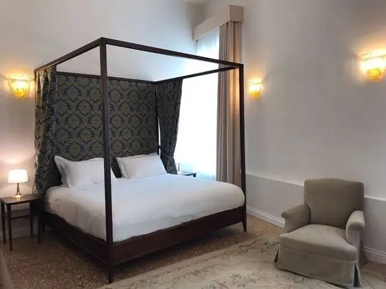 Suites alla Maddalena - Öne Çıkan Resim