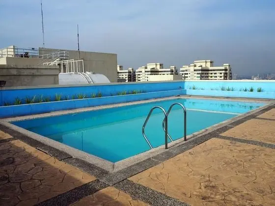 Suites de Marina Manila - Havuz