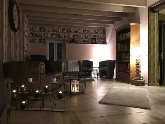 Suites du Domaine de Vandenesse & Spa - Lobi