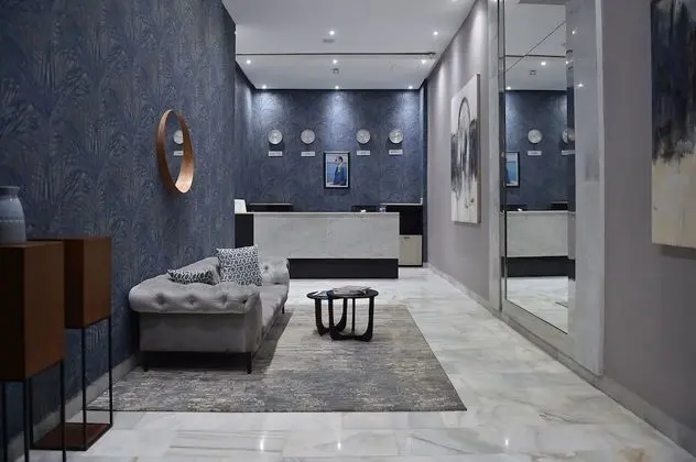 Suites Hotel Le Yacht - Lobi
