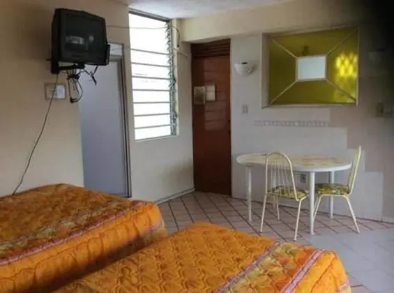 Hotel Suites Licha Acapulco - Oda