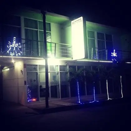 Hotel & Suites Mo Sak