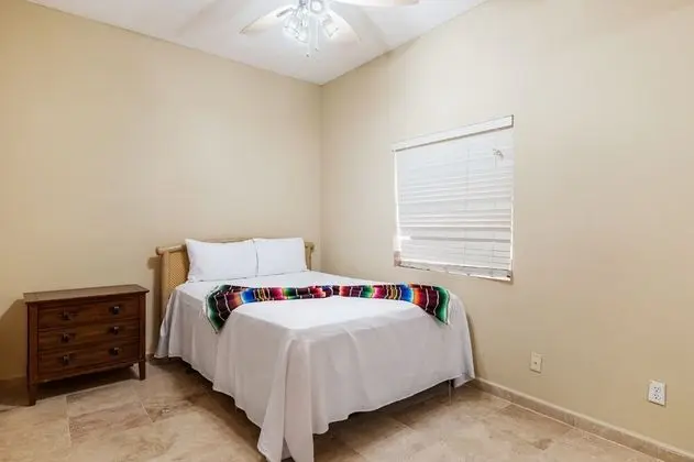The Suites at Rocky Point 2 - Oda