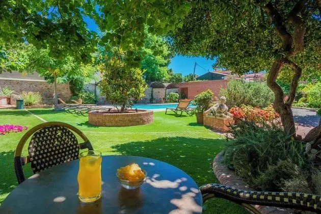 Hotel Suites Sant Jordi - Havuz