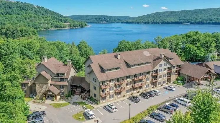 Suites at Silver Tree A124