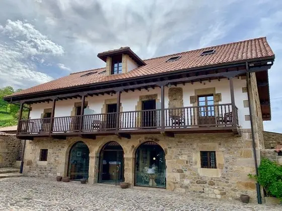 Hotel Suites Valles Pasiegos