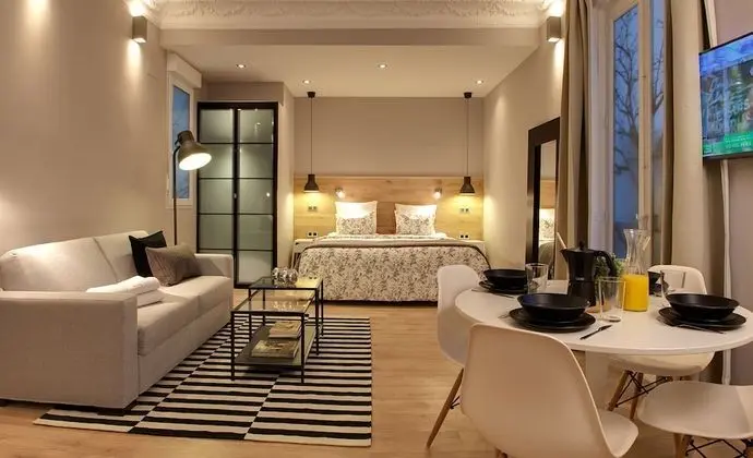 Suites You Platinum - Öne Çıkan Resim