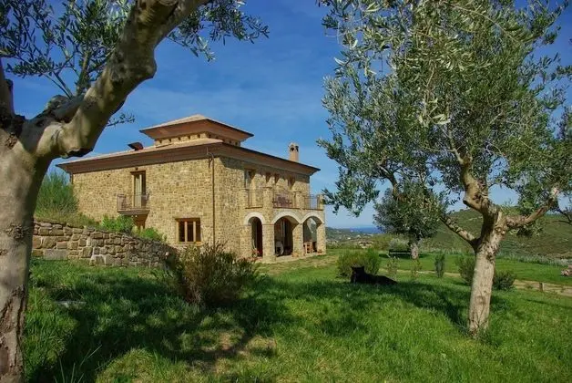 Sulle onde della collina