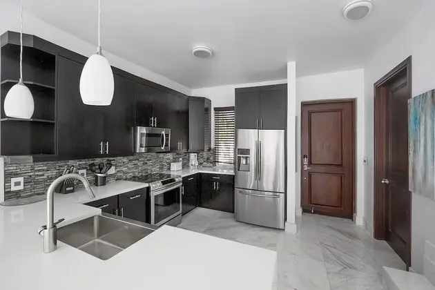 SulMare at Sapodilla Bay Luxury villas - Mutfak