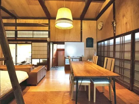 Sumitsugu House West - Öne Çıkan Resim