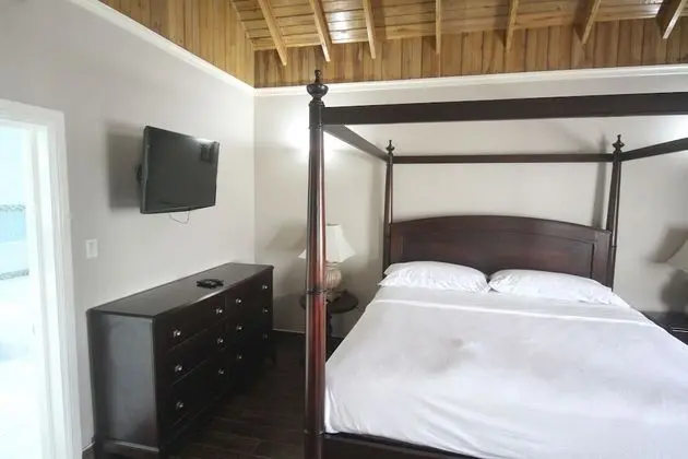 Summer Breeze Vacation Home - Oda