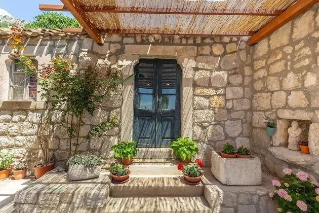 Summer Cottage - Lobi