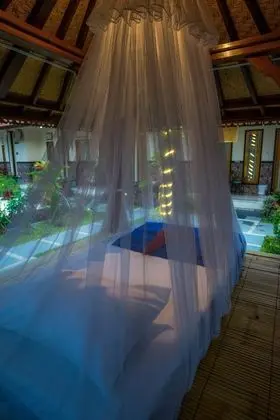 Summer Guesthouse