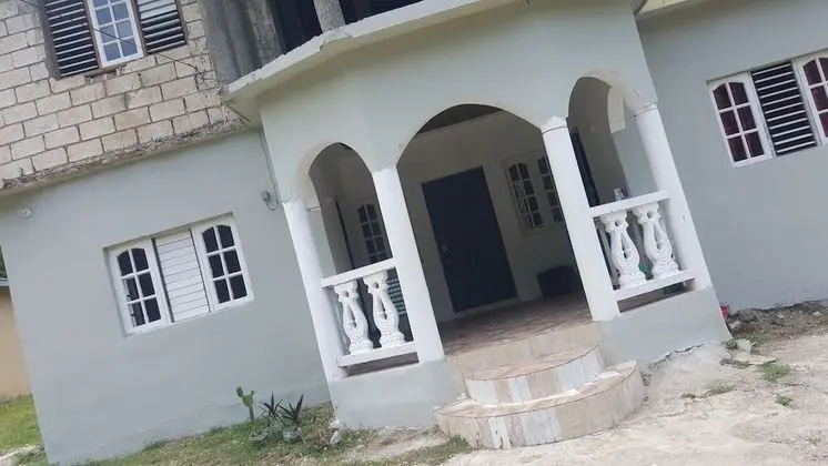 Summer Hill air bnb Home Away From Home