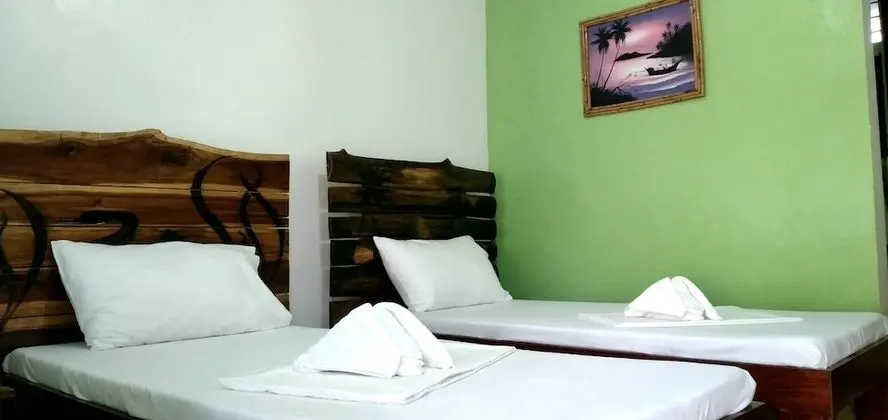 Summer Homes Beach Resort And Cottages - Oda
